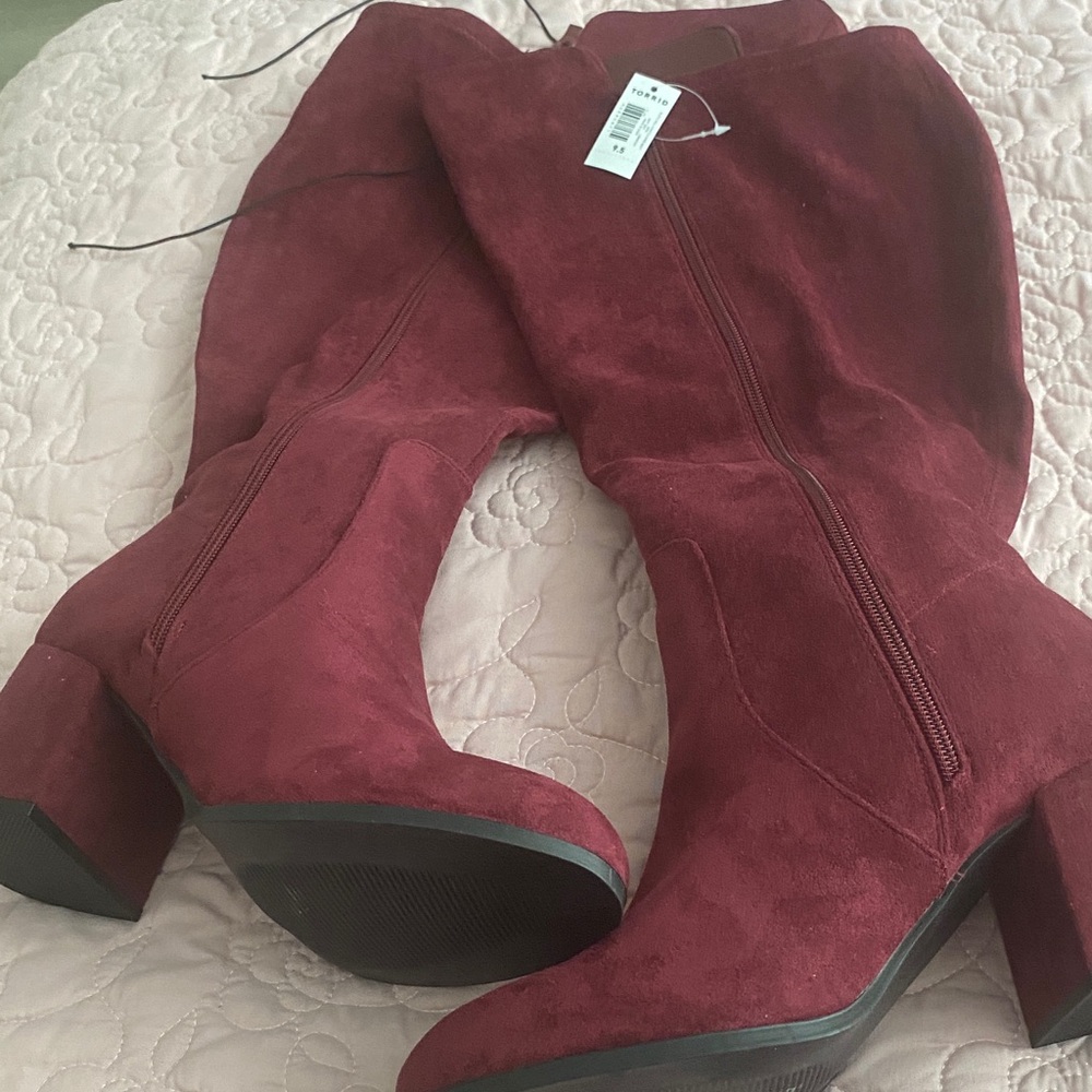 Womens Over-the-Knee Suede Boots in Burgundy - Classic Block Heel